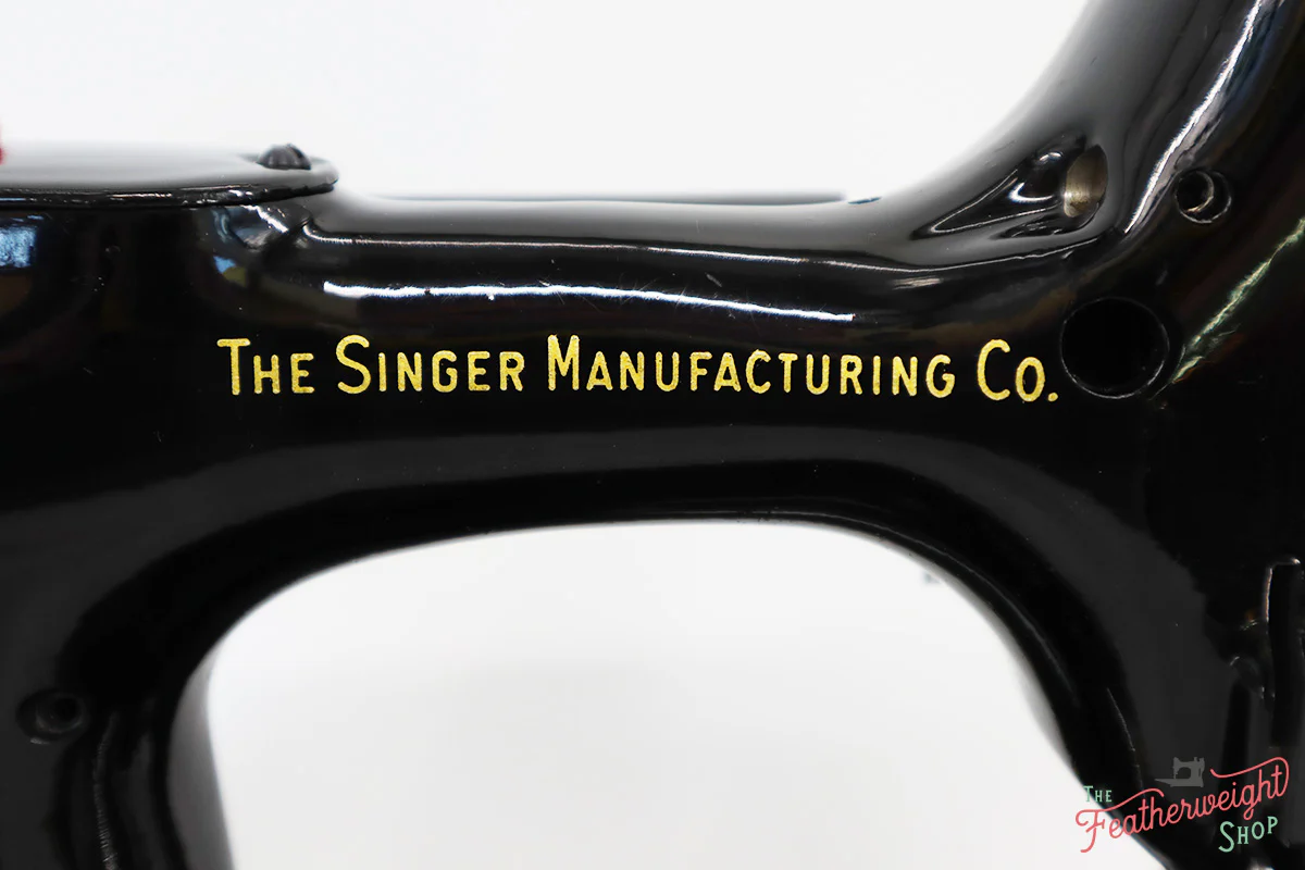 Singer Featherweight 222K Sewing Machine EP133*** - Image 12