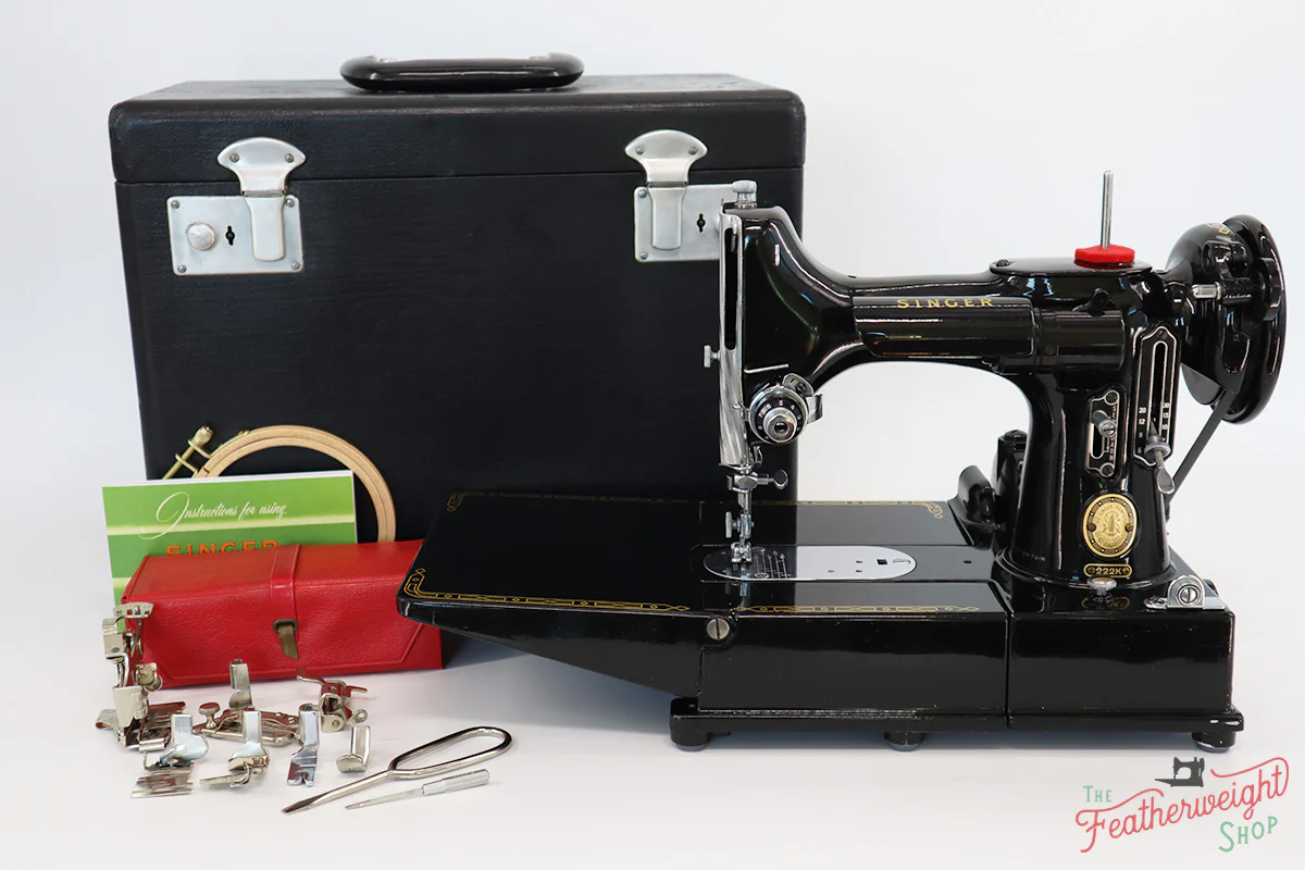 Singer Featherweight 222K Sewing Machine EP133*** - Image 2