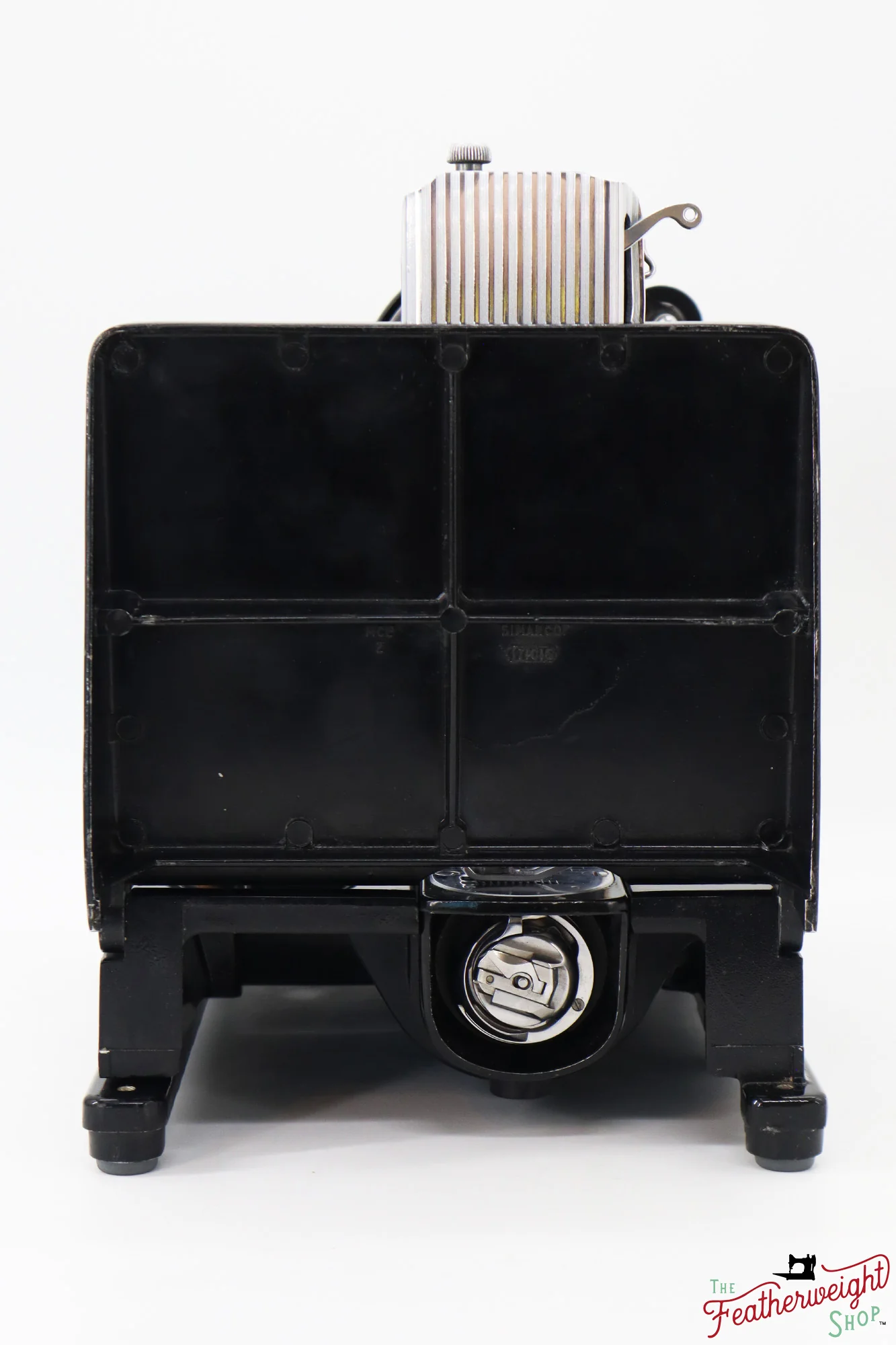 Singer Featherweight 222K Sewing Machine, Red 'S' - EP7606** - 1959 - Image 6