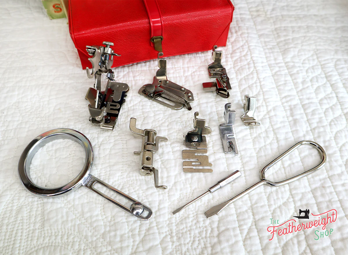 Singer Featherweight 222K Sewing Machine, RED "S" ER022*** - Image 24