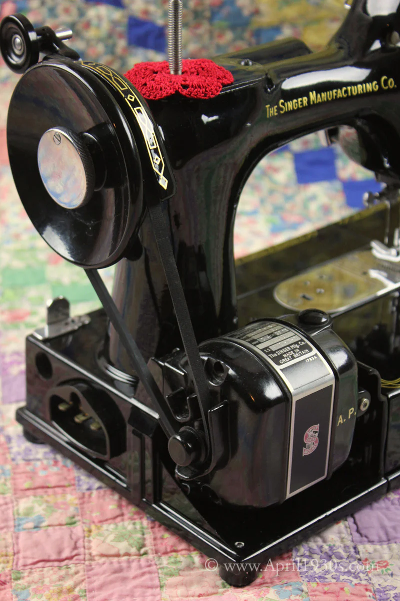 Singer Featherweight 222K Sewing Machine, ER0231**CH - Image 38