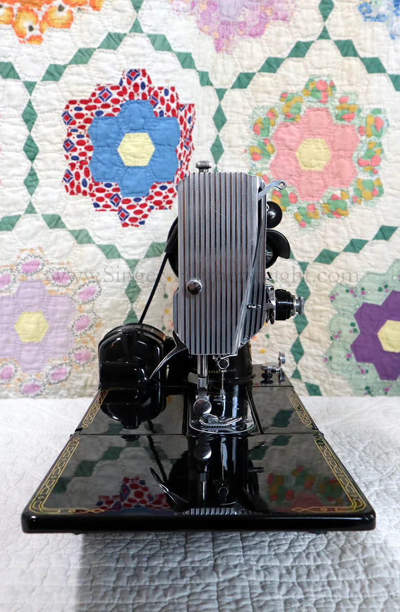 Singer Featherweight 222K Sewing Machine, RED "S" EP5428** - Image 5