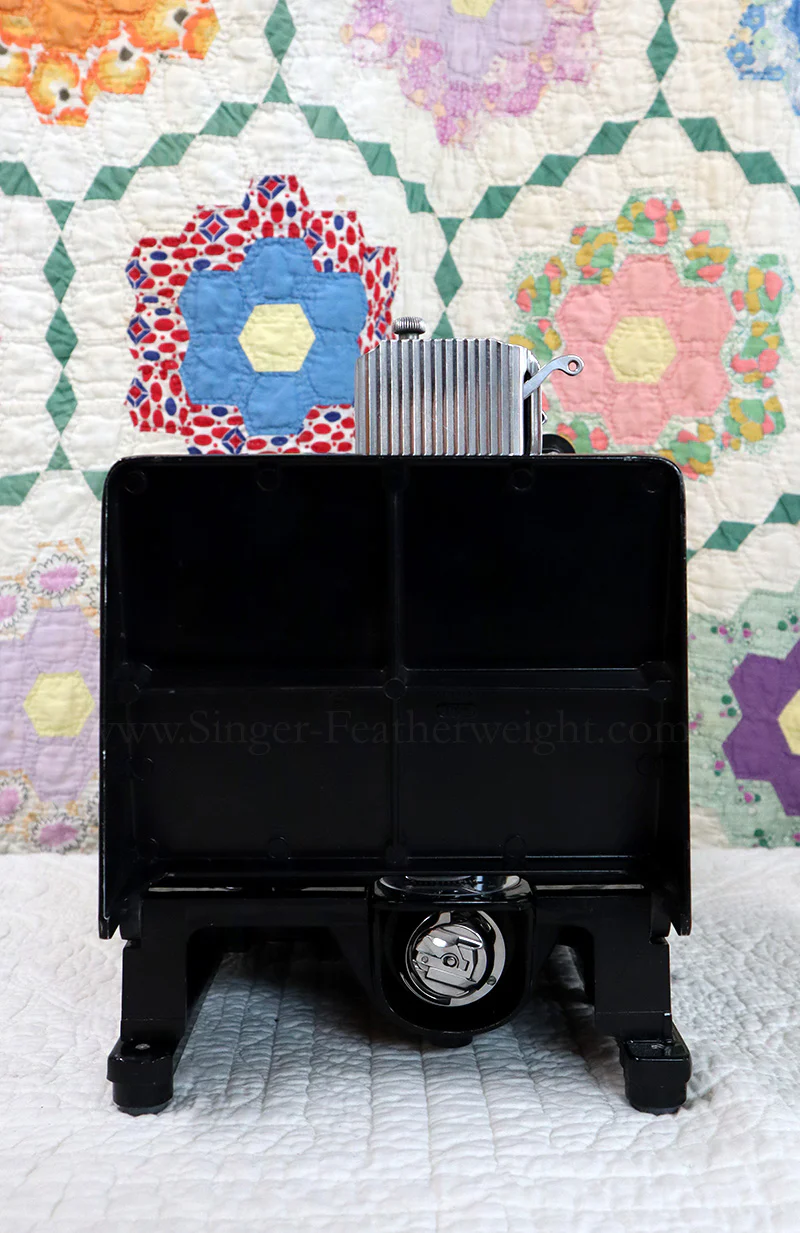 Singer Featherweight 222K Sewing Machine, RED "S" EP5428** - Image 6
