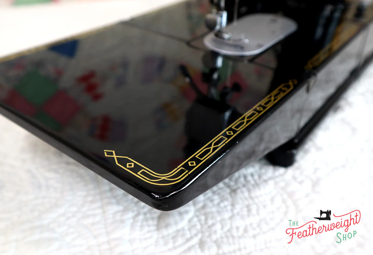 Singer Featherweight 222K Sewing Machine, RED "S" EP758*** - Image 10