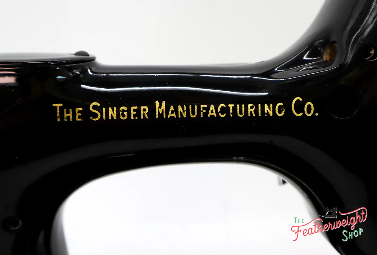 Singer Featherweight 222K Sewing Machine, RED "S" EP7600** - Image 14