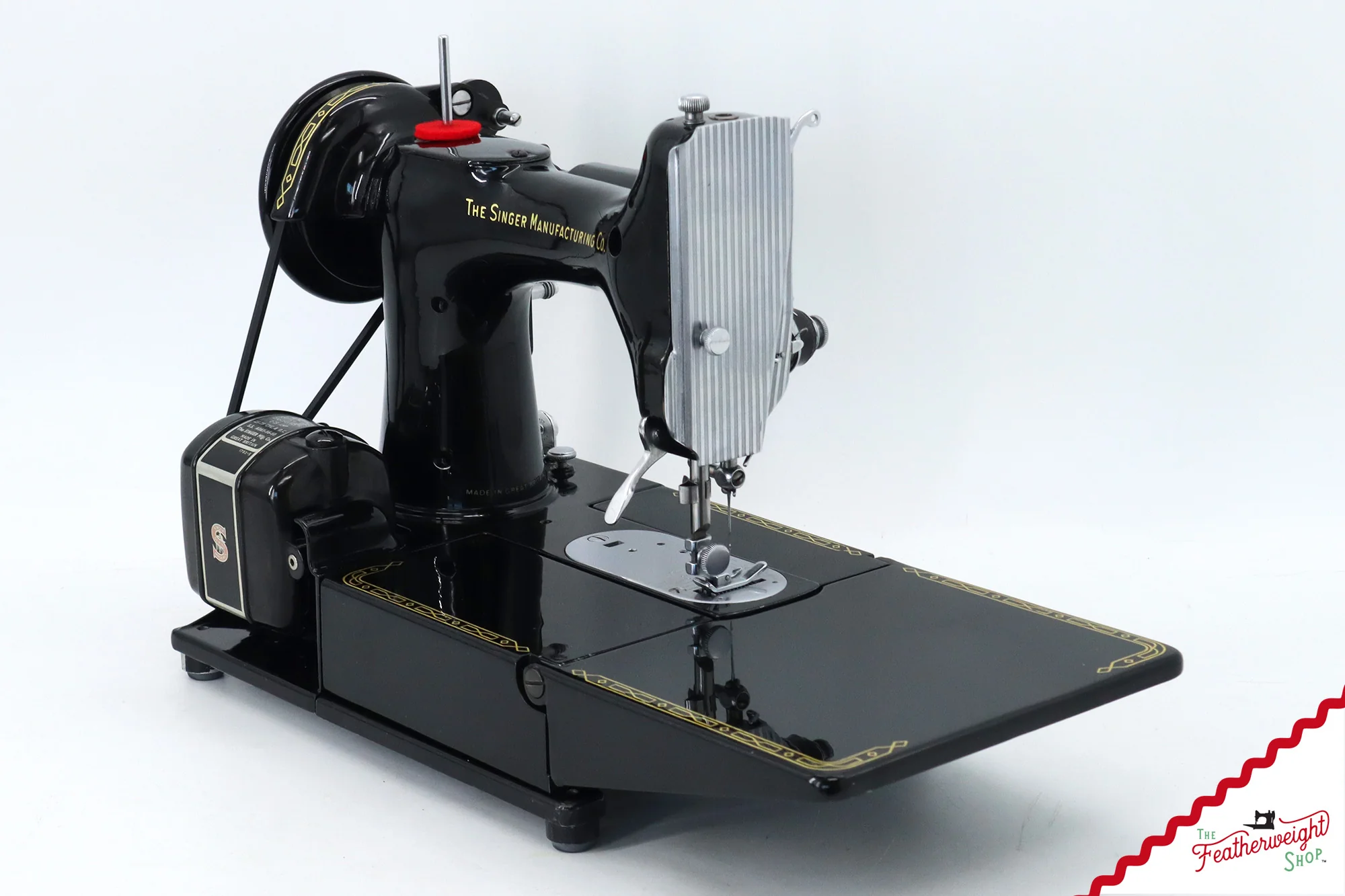 Singer Featherweight 222K Sewing Machine, Red 'S' - EP76001* - 1959 - Image 7