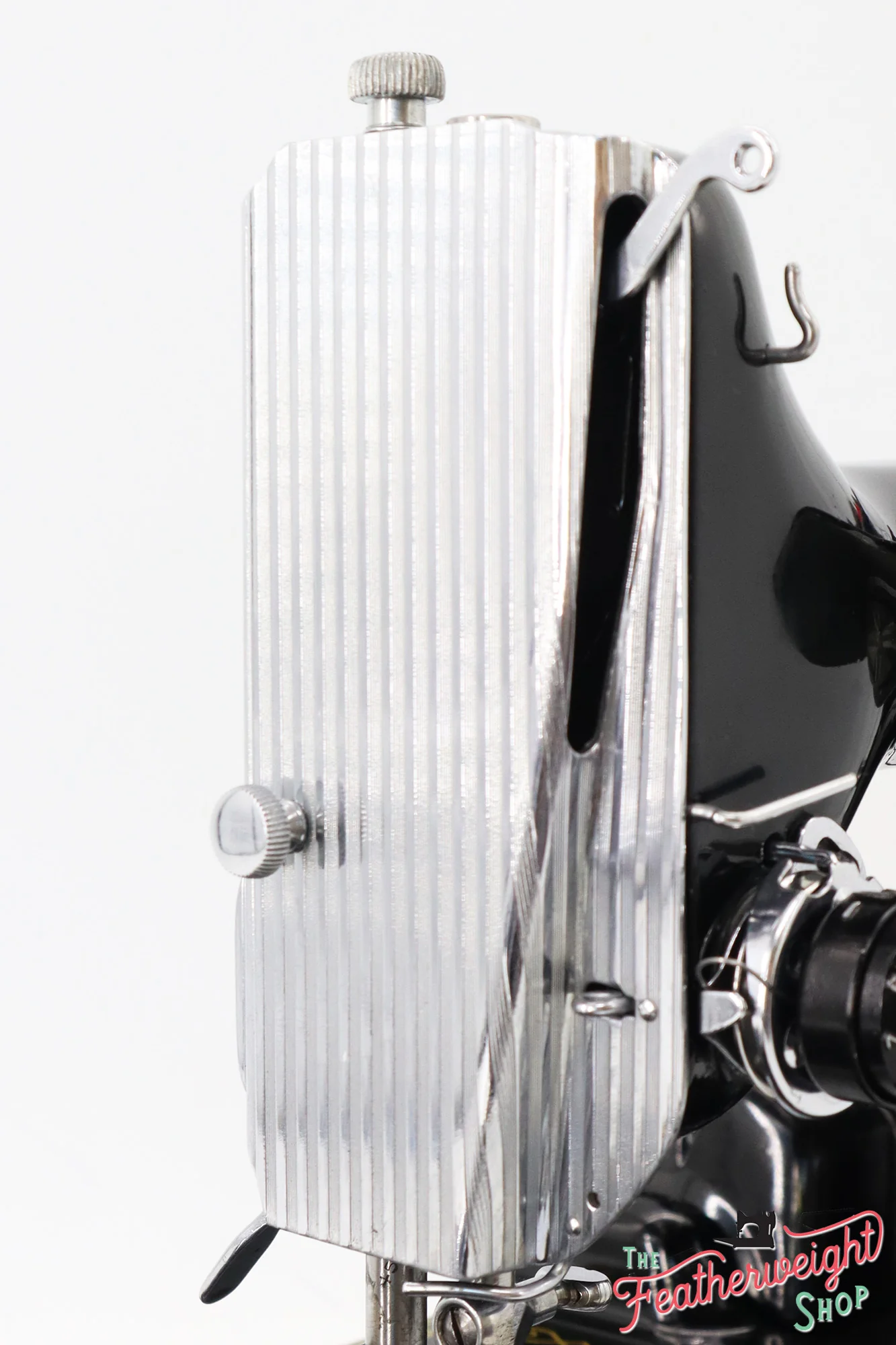 Singer Featherweight 222K Sewing Machine, RED "S" ER02235* - Image 16