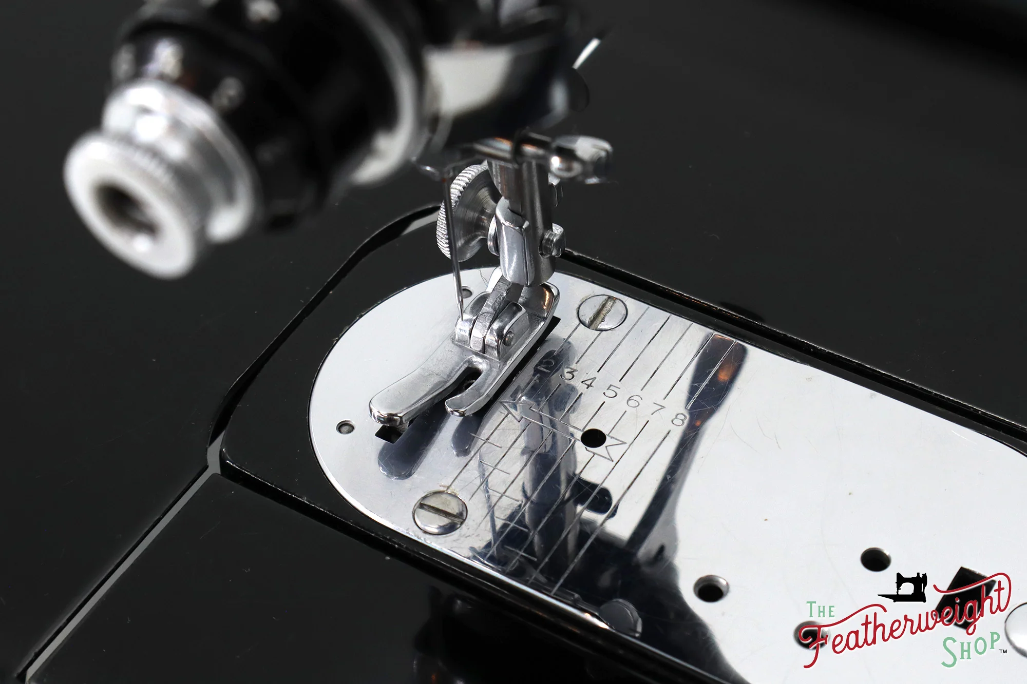 Singer Featherweight 222K Sewing Machine, Red 'S' - ER0236** - 1960 - Image 16