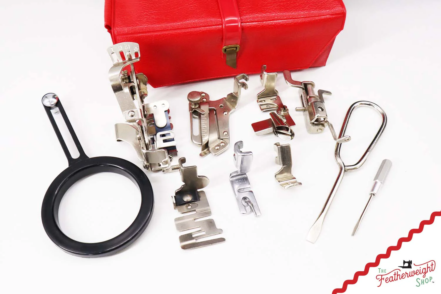 Singer Featherweight 222K Sewing Machine, Red 'S' - ER3172** - 1960 - Image 20
