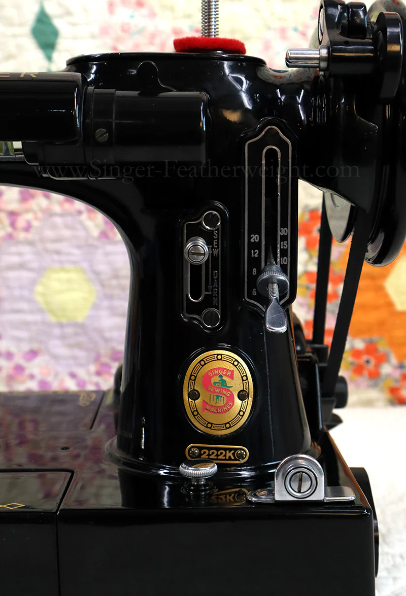 Singer Featherweight 222K Sewing Machine, RED "S" ER901*** - Image 21