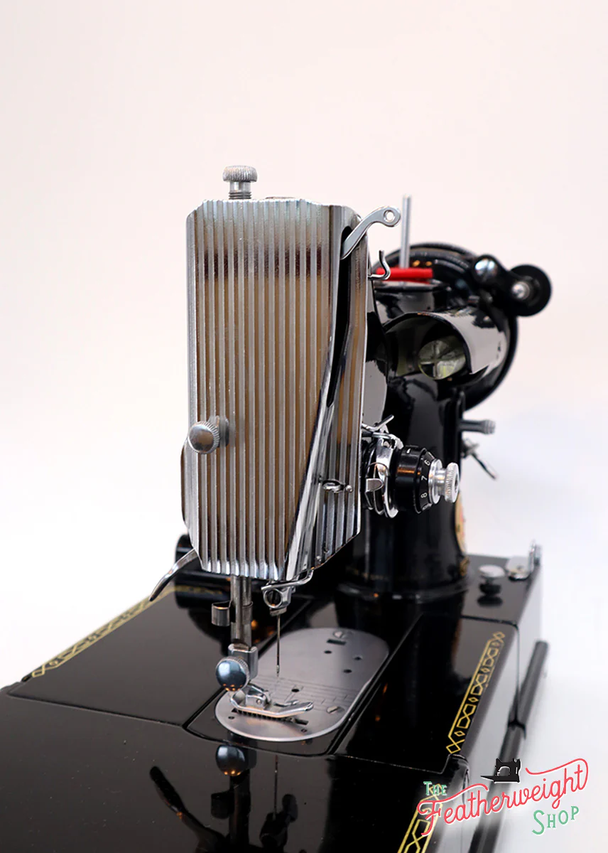 Singer Featherweight 222K Sewing Machine, RED "S" ES167*** - Image 15