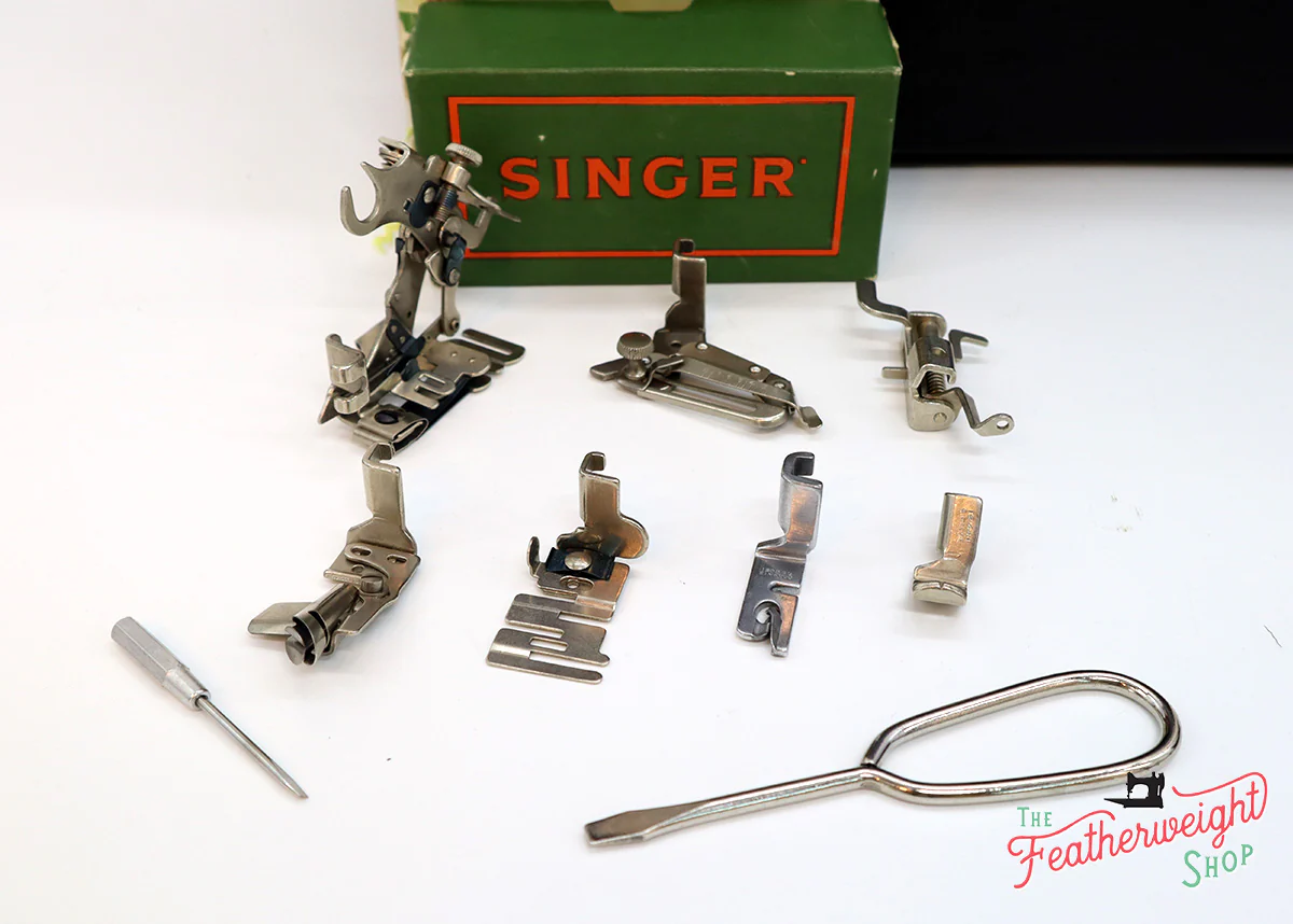 Singer Featherweight 222K Sewing Machine, RED "S" ES167*** - Image 22