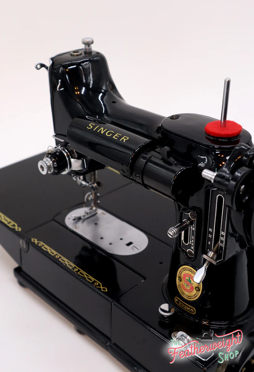 Singer Featherweight 222K Sewing Machine, RED "S" ES167*** - Image 9