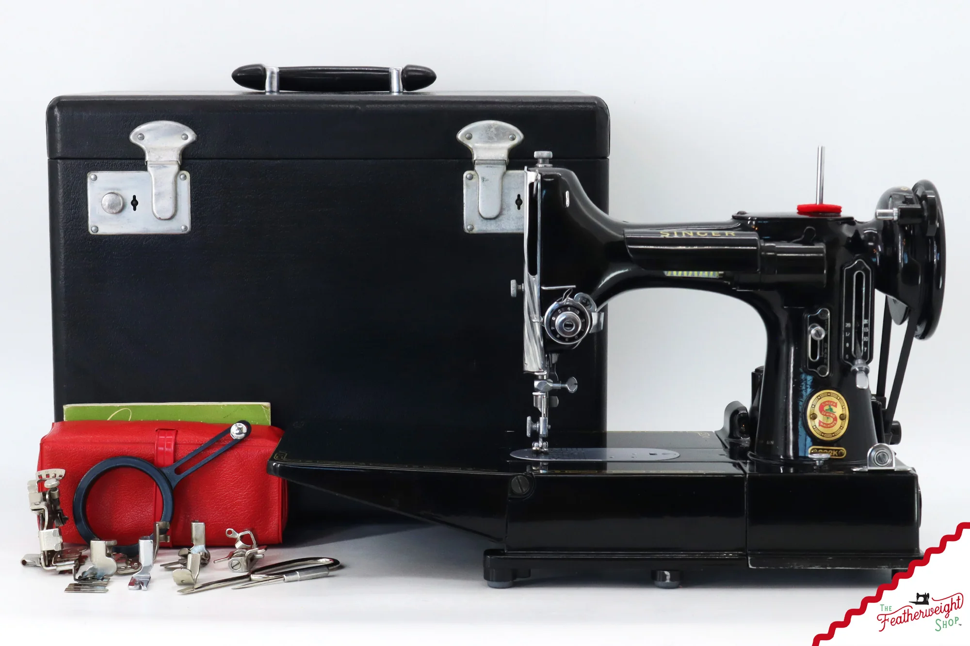Singer Featherweight 222K Sewing Machine, Red 'S' - ES1670** - 1960 - Image 2