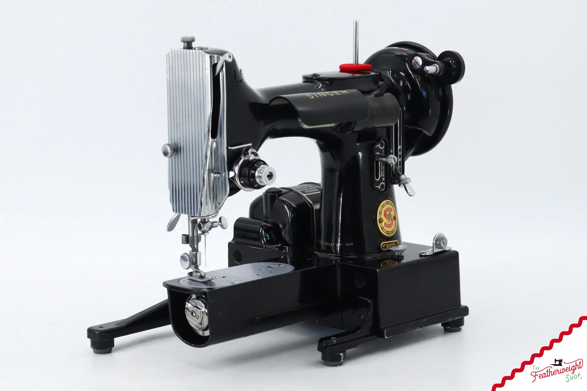 Singer Featherweight 222K Sewing Machine, Red 'S' - ES1670** - 1960 - Image 4