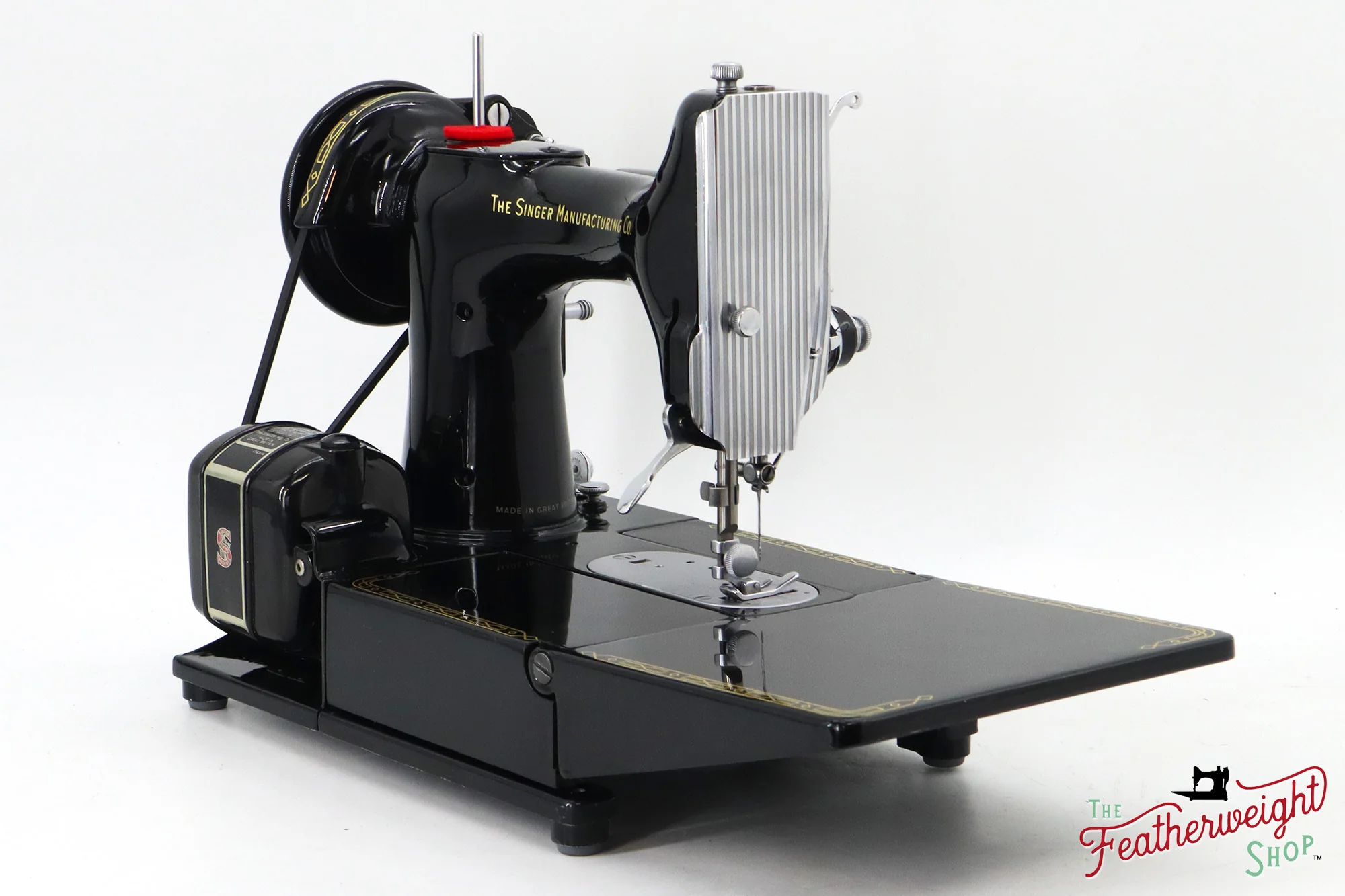 Singer Featherweight 222K Sewing Machine, Red 'S' - ES524*** - 1961 - Image 6