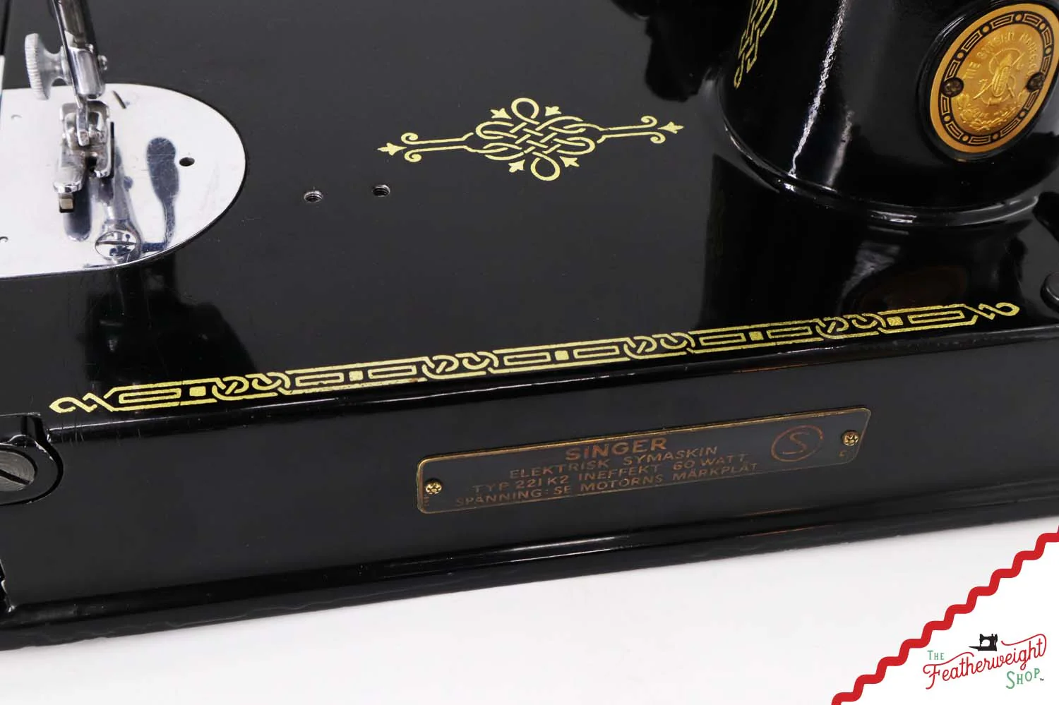 Singer Featherweight Swedish 221K Sewing Machine, EG70689* - Image 9