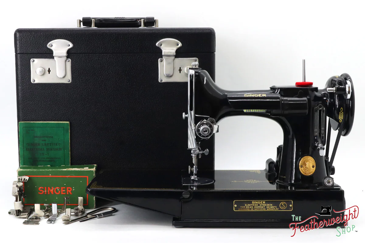 Singer Featherweight Swedish 221K Sewing Machine, EH244*** - Image 2