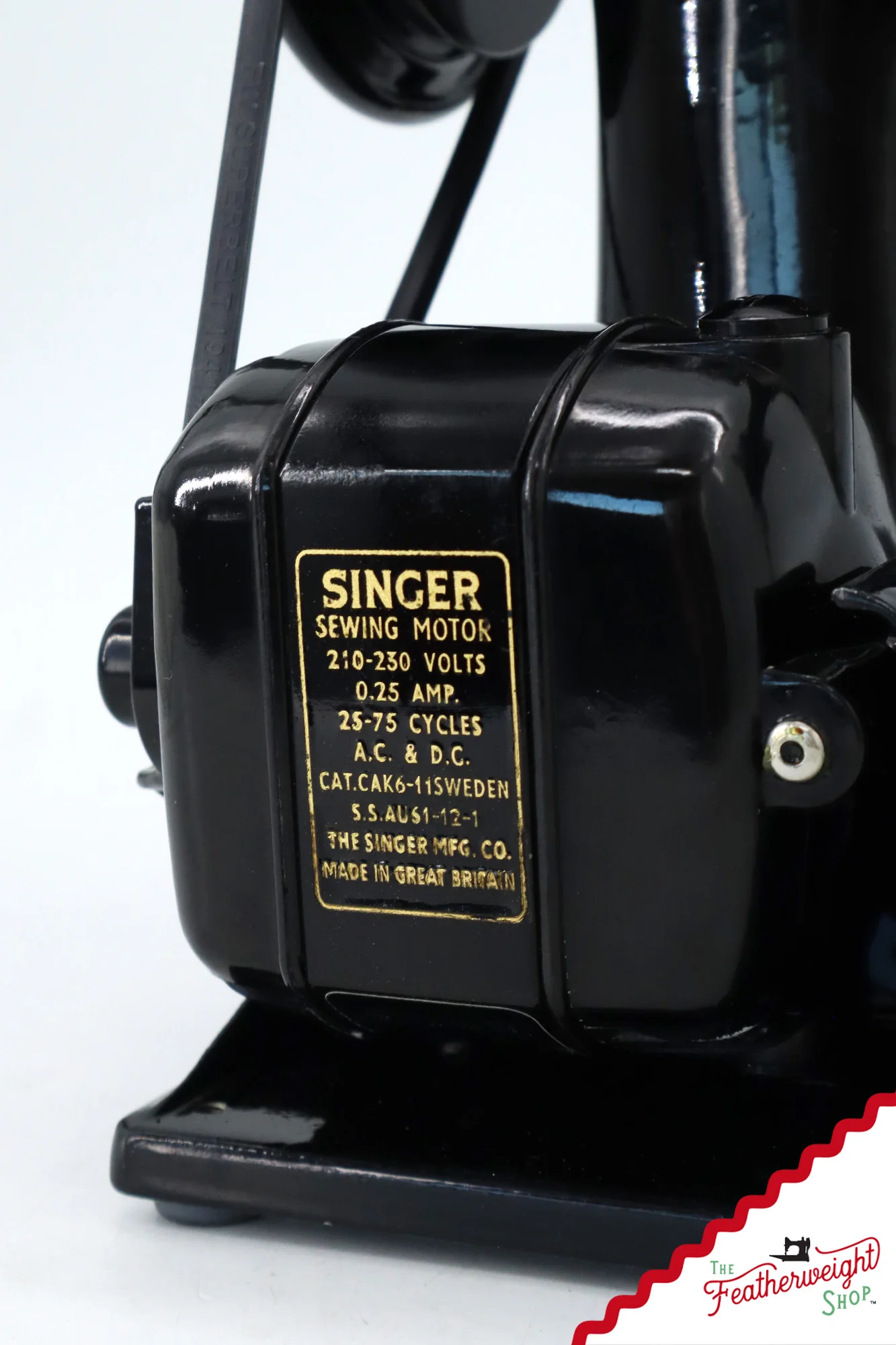 Singer Featherweight Swedish 221K Sewing Machine, EH2447** - Image 15