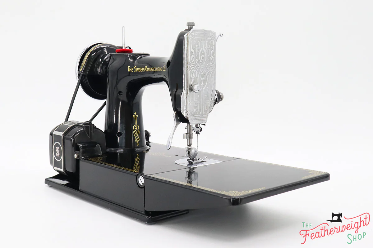 Singer Featherweight Top Decal 221 Sewing Machine, AF385*** - SCARCE - Image 6