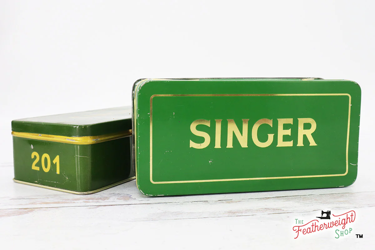 Singer Metal Attachments Tin - RARE Singer (Vintage Original) - Image 2