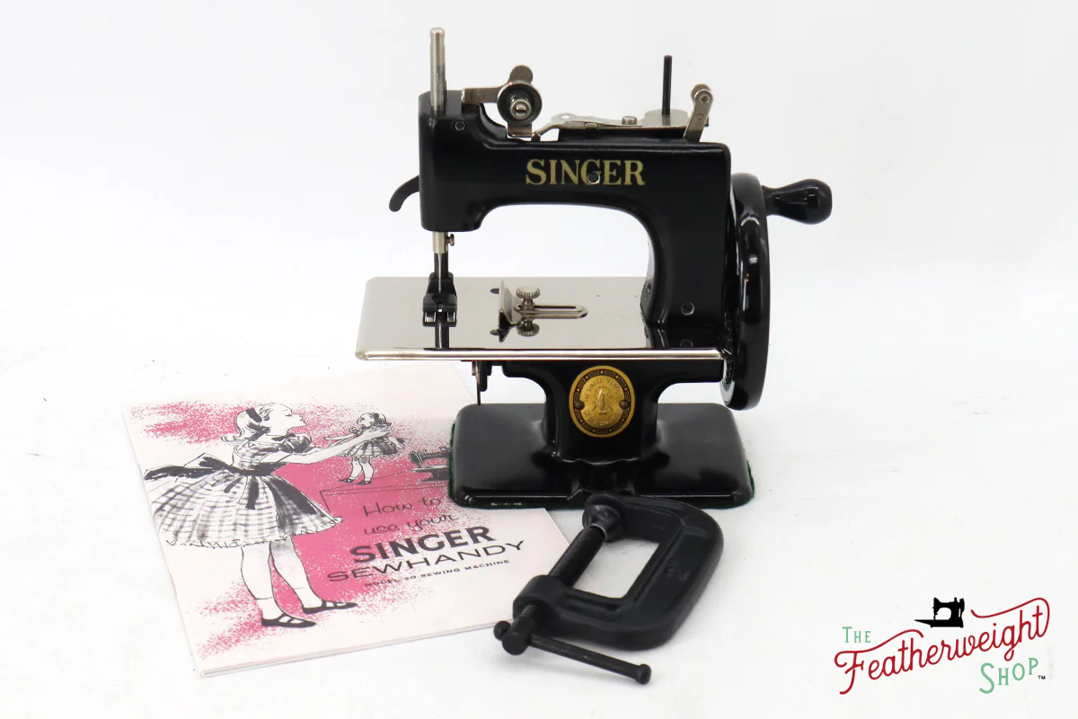 Singer Sewhandy Model 20-10 - Black, September 2024, Faire - Image 2