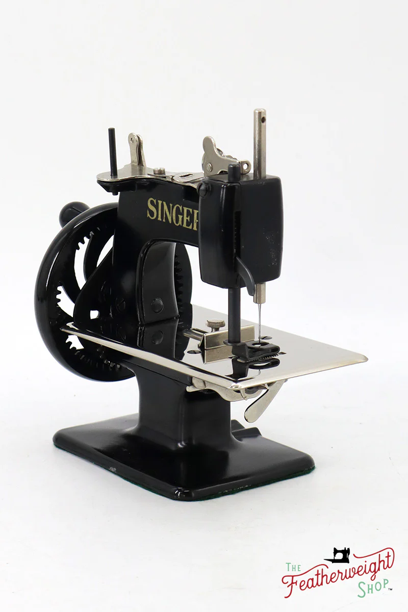 Singer Sewhandy Model 20-10 - Black, September 2024, Faire - Image 5