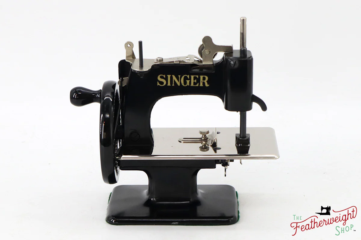 Singer Sewhandy Model 20-10 - Black, September 2024, Faire - Image 6