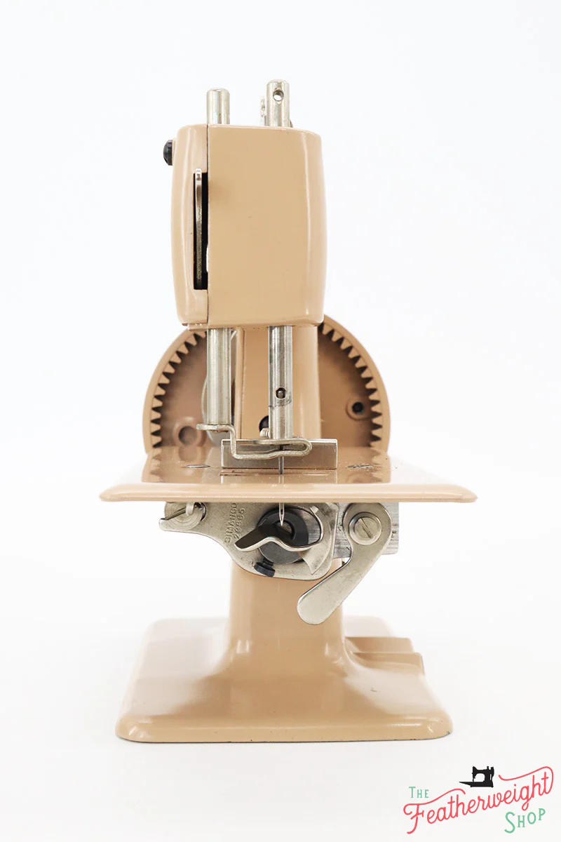 Singer Sewhandy Model 20 - Beige - Complete Case Set - Image 8