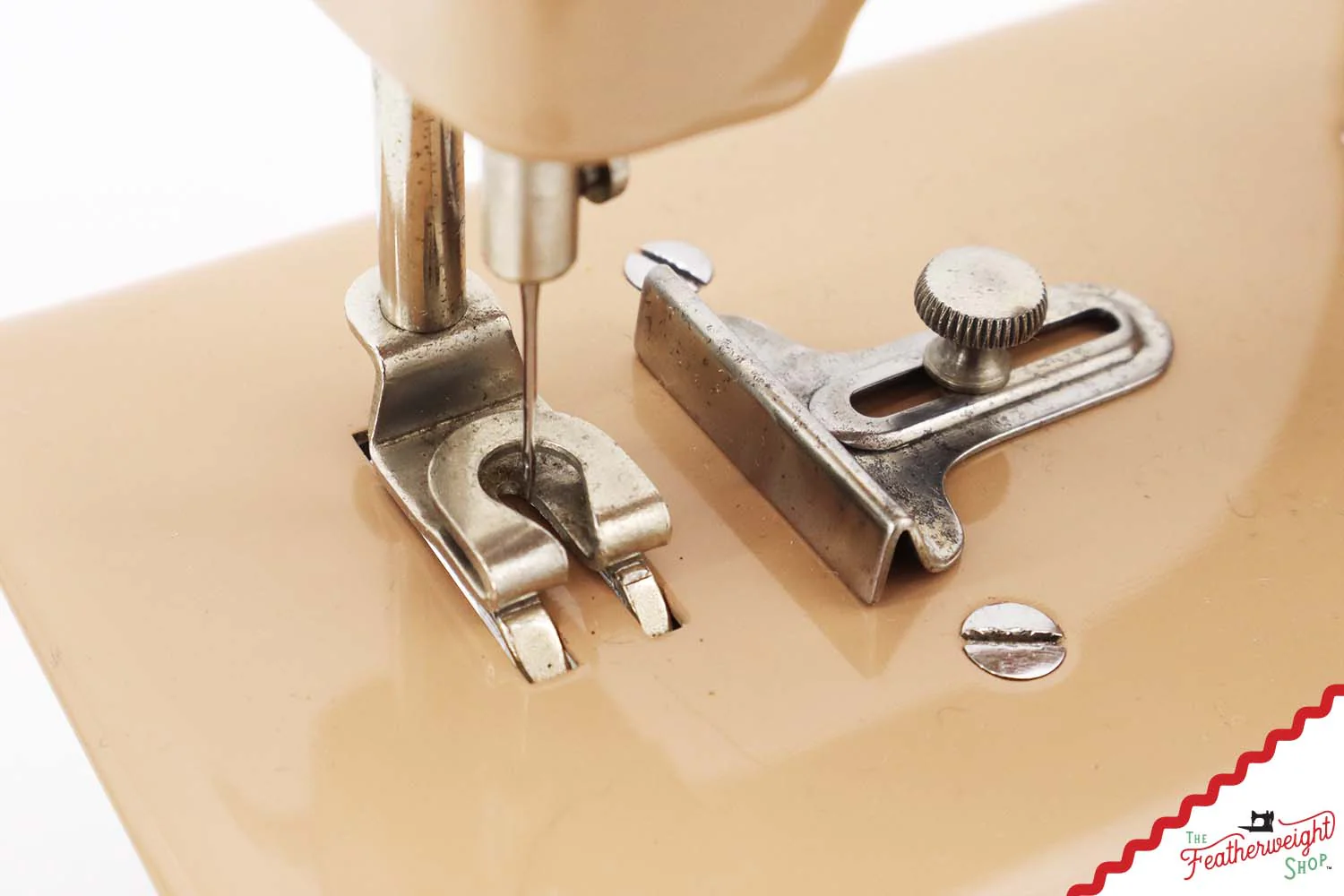 Singer Sewhandy Model 20 - Beige, Complete Set! November 2025 - Image 10