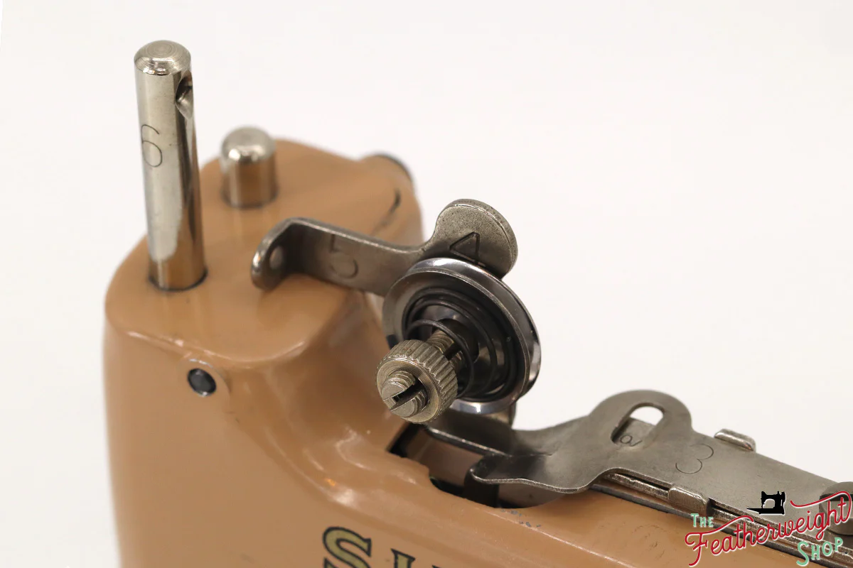 Singer Sewhandy Model 20, Beige - June 2024 Faire - Image 10