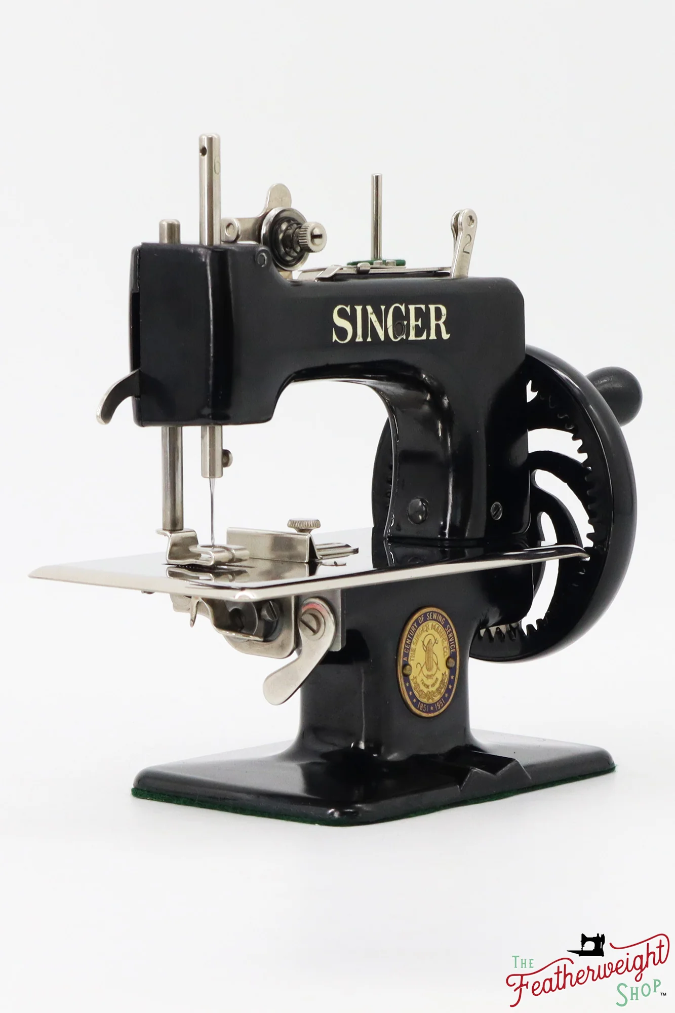Singer Sewhandy Model 20 - Black, Centennial (July 2023 Faire) - Image 3