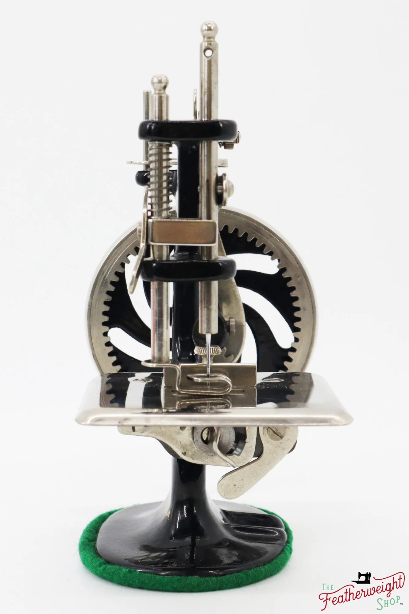 Singer Sewhandy Model 20, Black - Made in U.S.A. Decal - Image 4