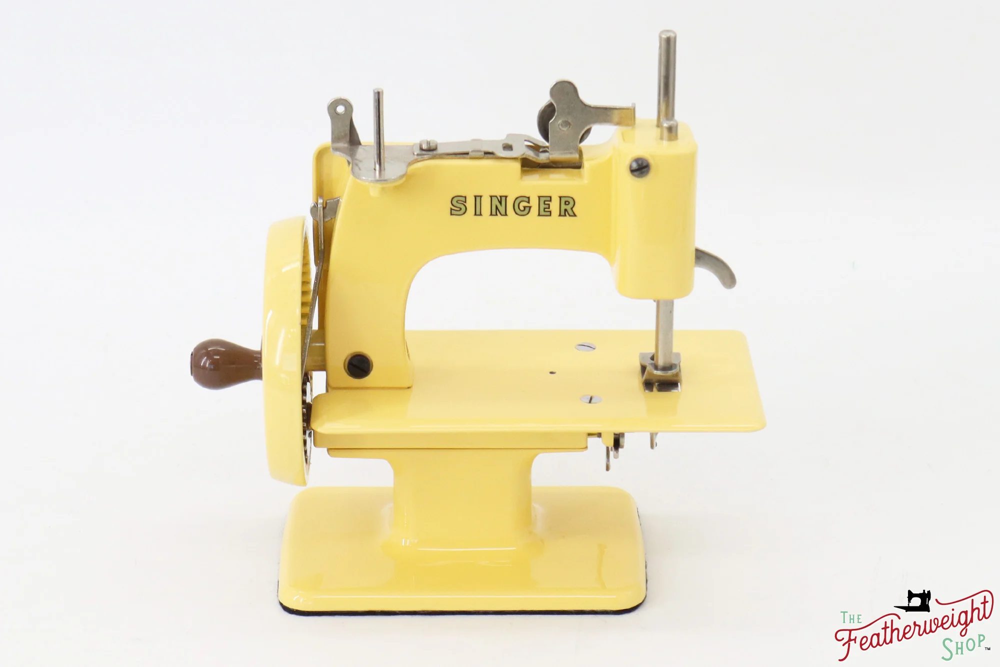 Singer Sewhandy Model 20, Red 'S' - Fully Restored in Happy Yellow, April 2024 - Image 6