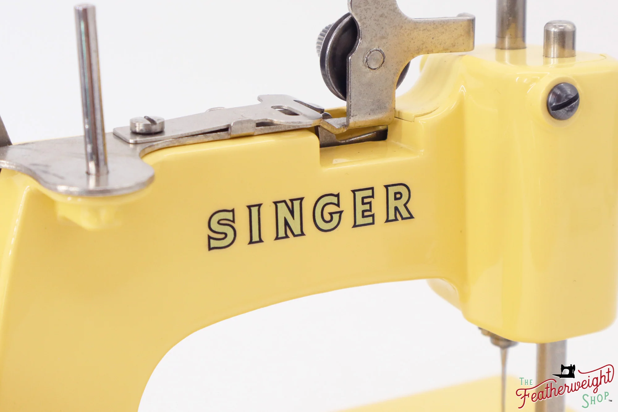 Singer Sewhandy Model 20, Red 'S' - Fully Restored in Happy Yellow, April 2024 - Image 9