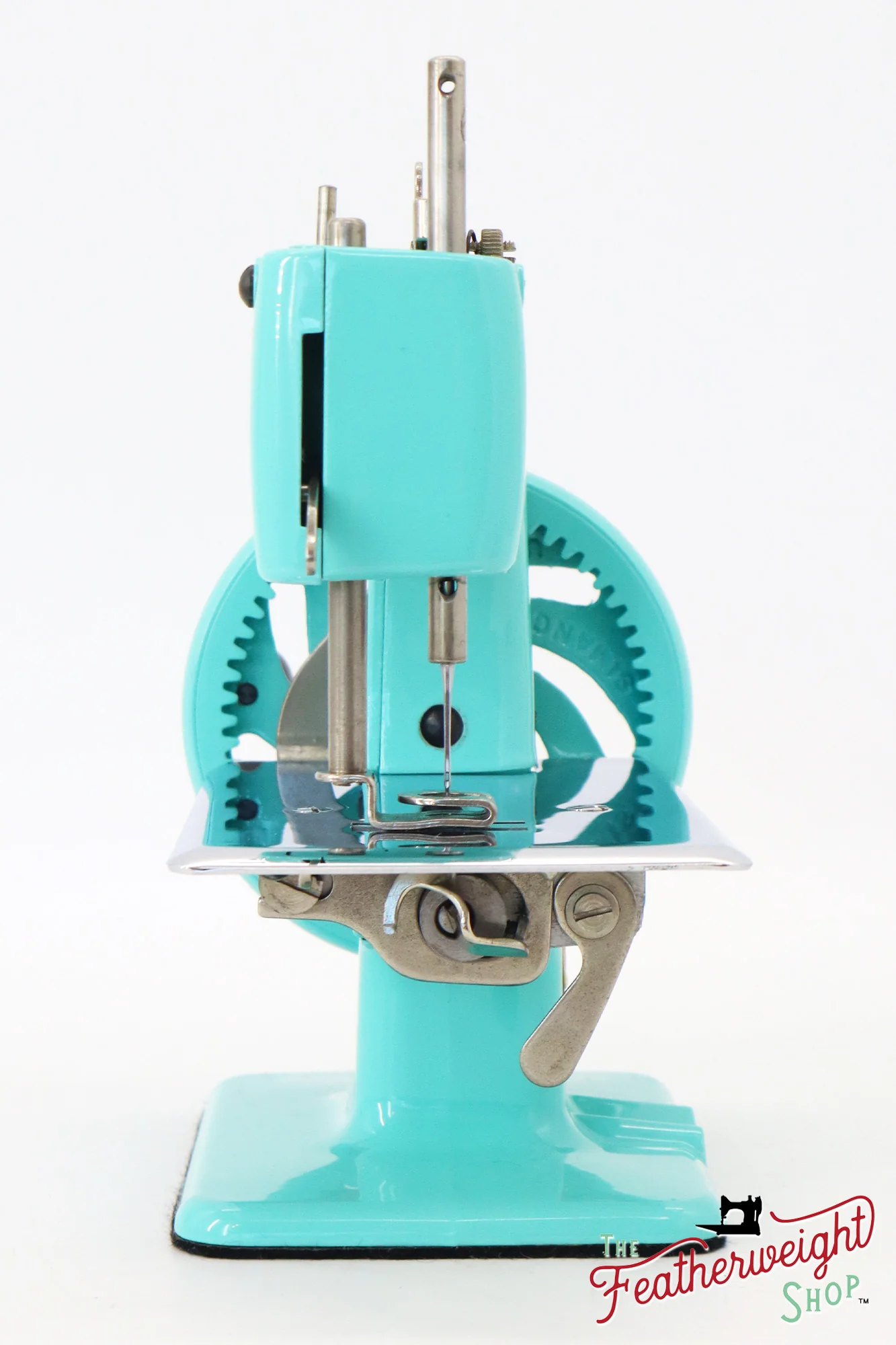Singer Sewhandy Model 20 - Fully Restored in Tiffany Blue - April 2024, Faire - Image 4