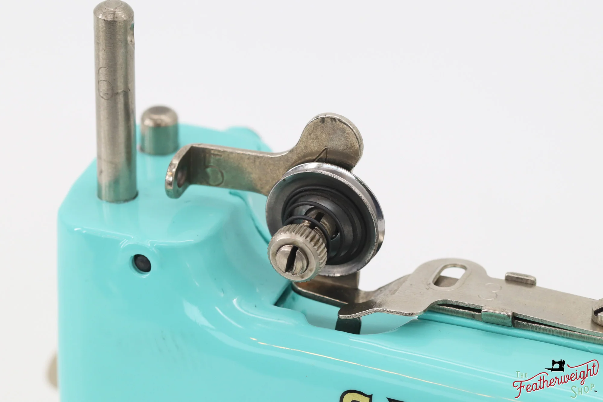 Singer Sewhandy Model 20 - Fully Restored in Tiffany Blue - March 2024, Faire - Image 11