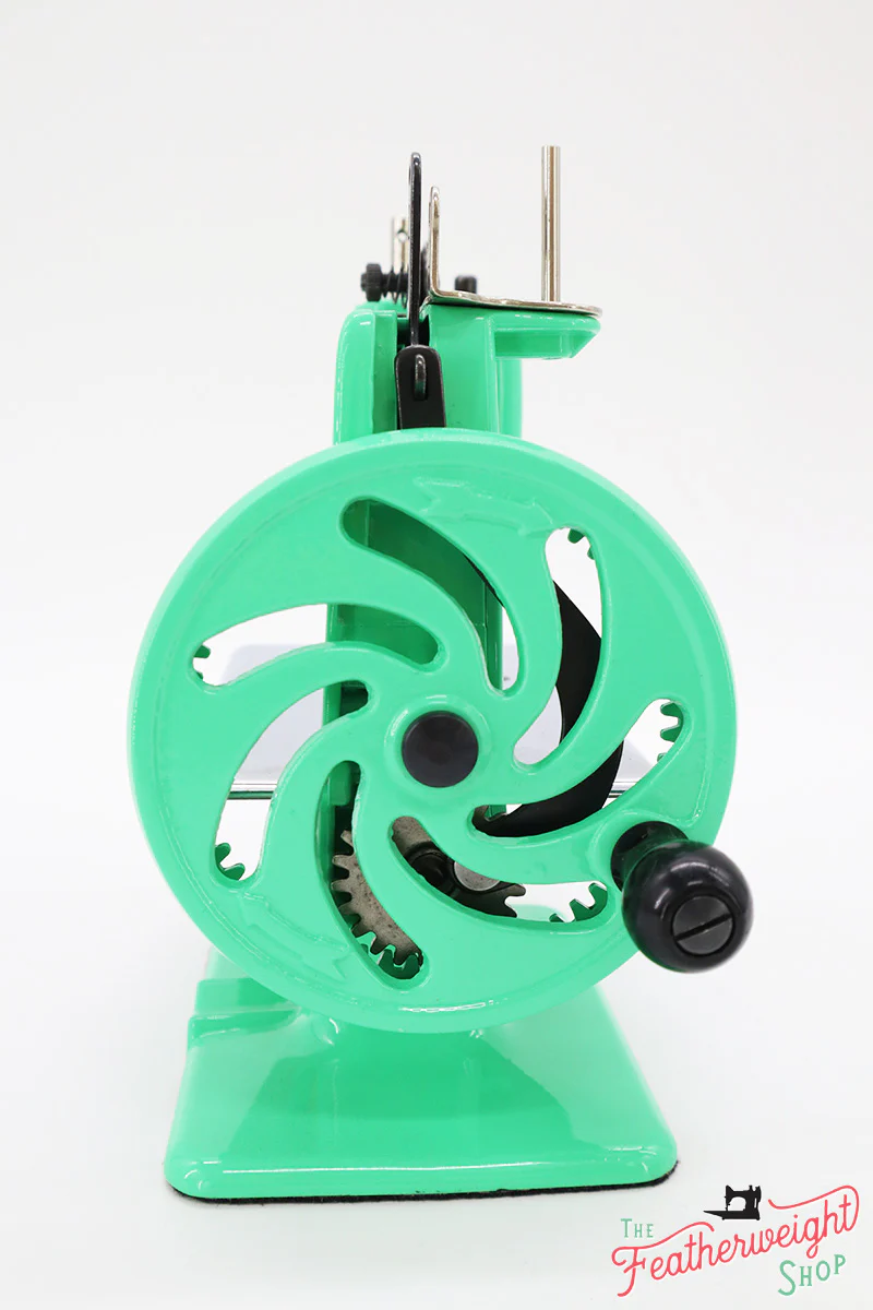 Singer Sewhandy Model 20 - Fully Restored in Minty Mint Candy Green - Image 11