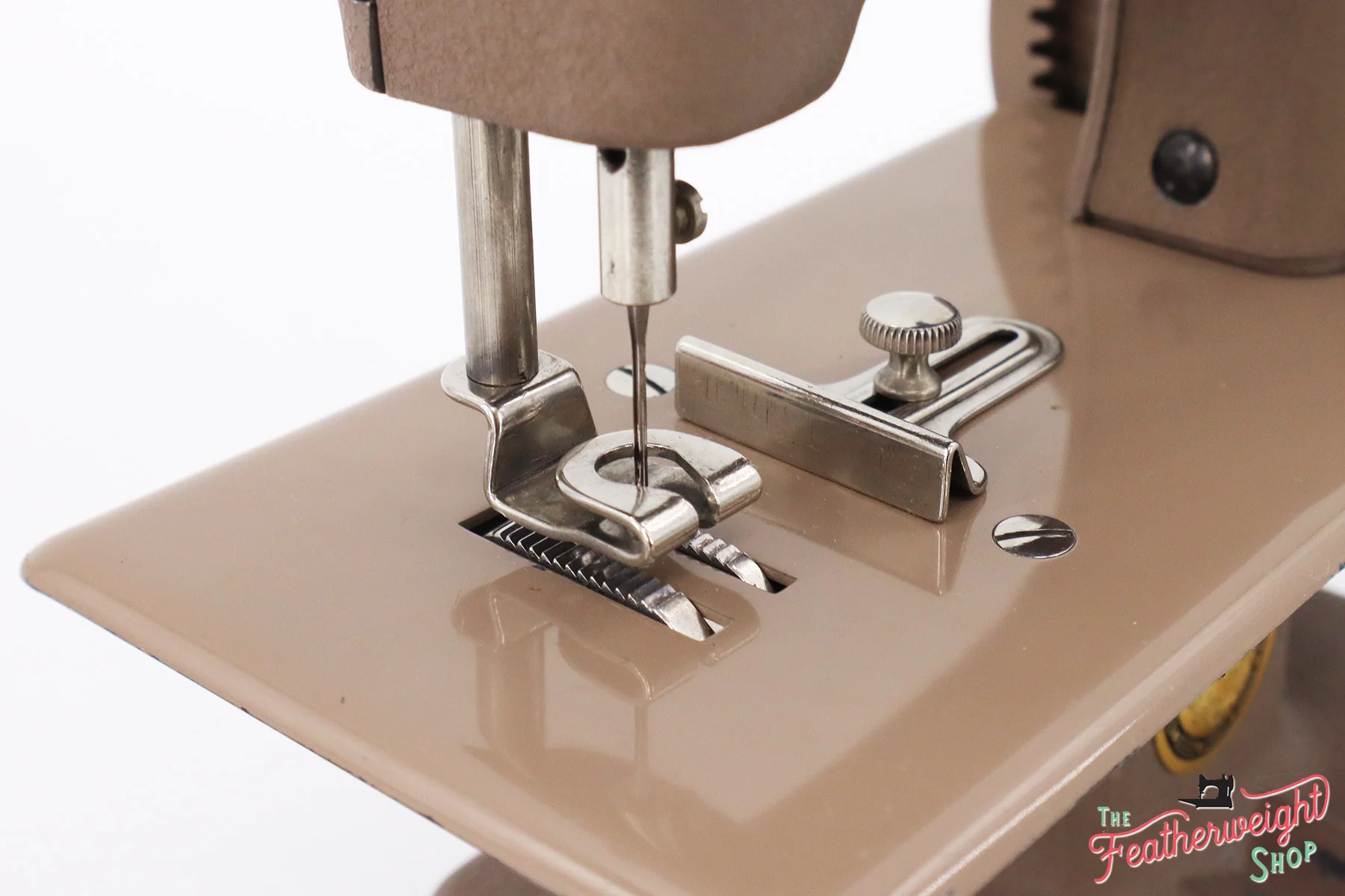 Singer Sewhandy Model 20 - Wrinkle / Warm Taupe - Image 9