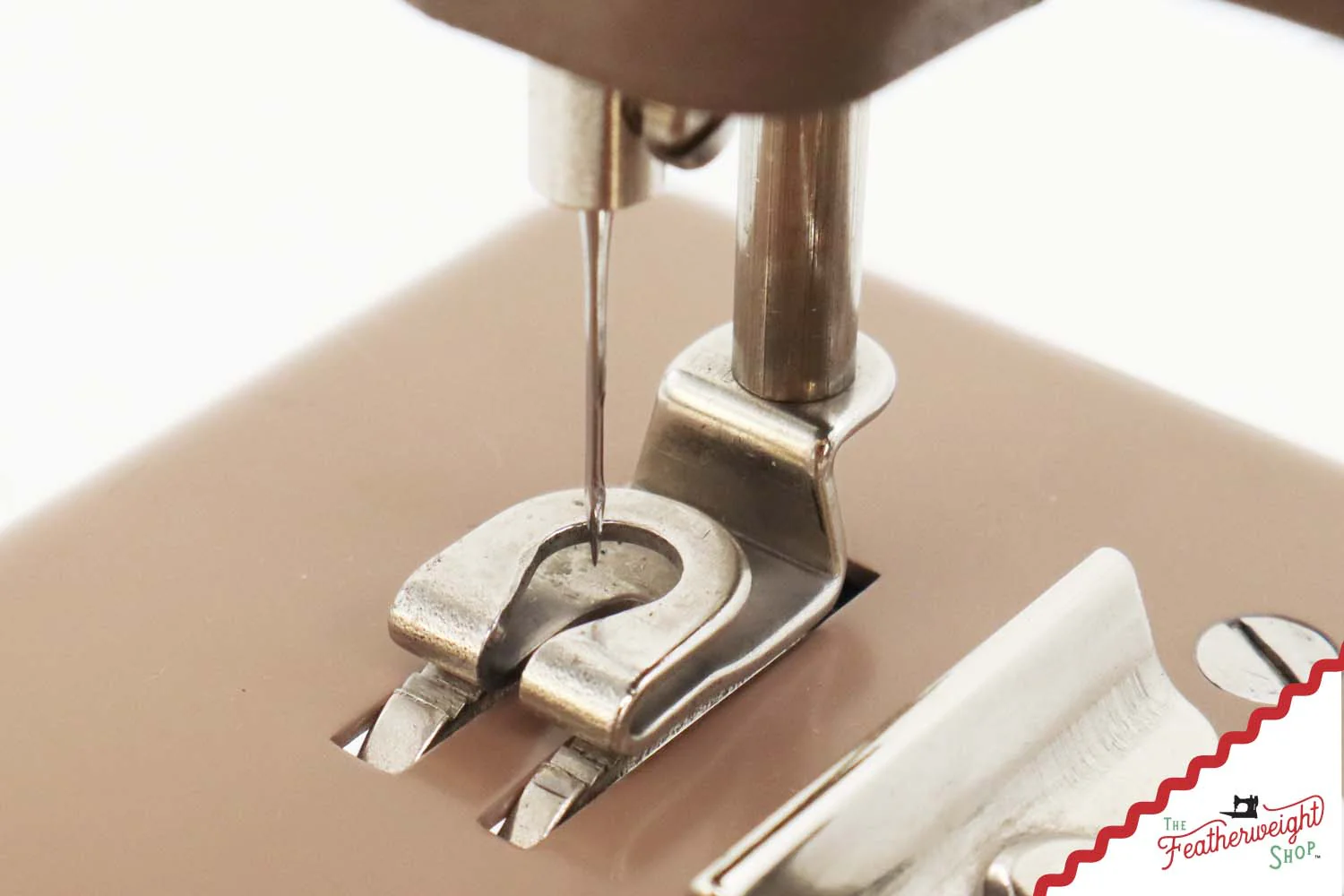 Singer Sewhandy Model 20 - Wrinkle / Warm Taupe, Complete Set! January 2026 - Image 12
