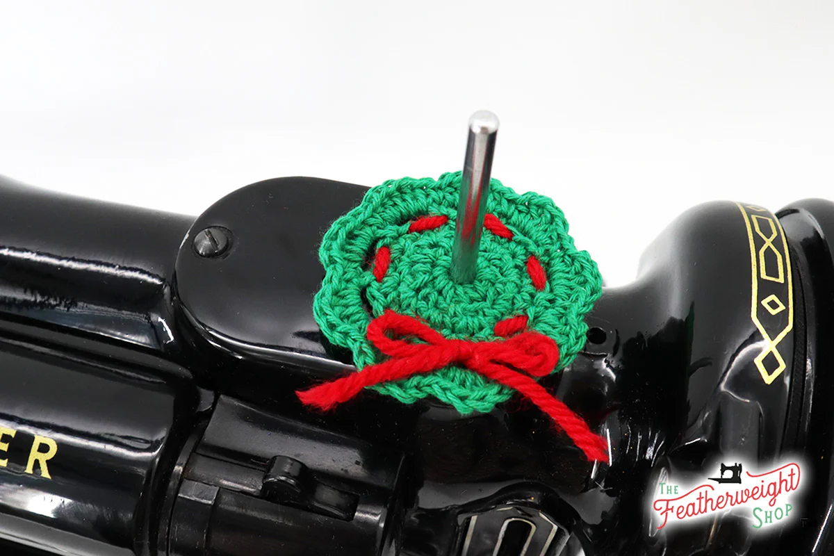 Spool Pin Doily - Christmas Wreath