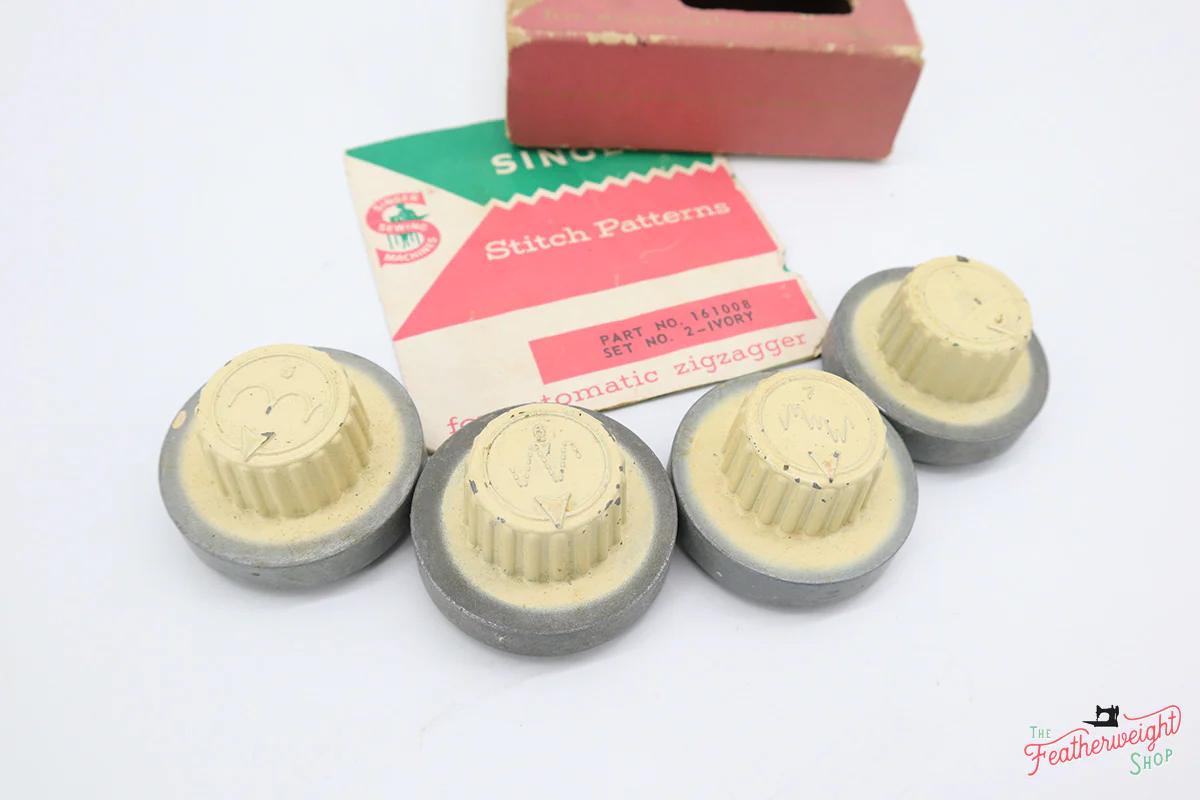 Stitch Patterns, #2 British Singer Automatic Zigzagger (Vintage Original) - RARE - Image 2