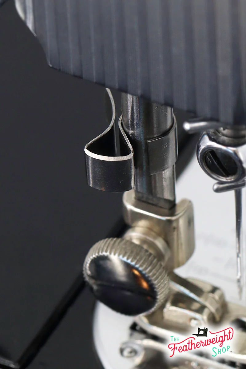 Thread Cutter, Singer (Vintage Original) - Image 2