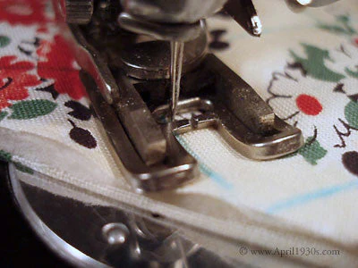 Zigzag Attachment, 10 Disk (WITHOUT Attach. Cover) Swiss Zigzagger & Walking Foot (Vintage Original) - Image 9